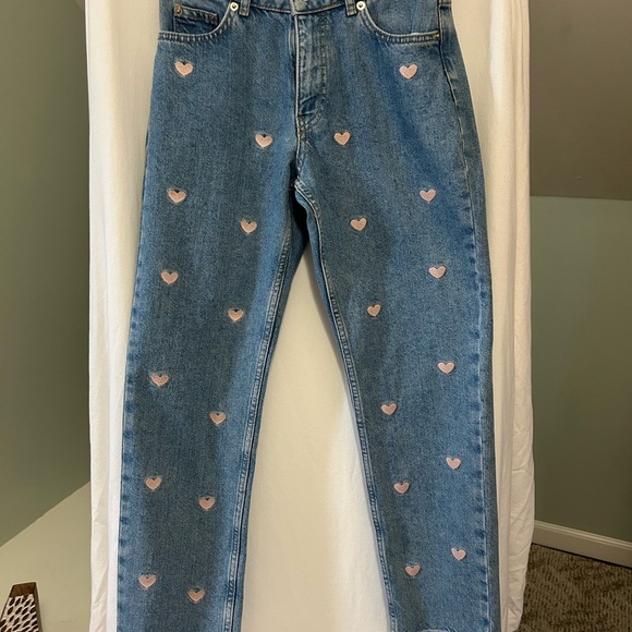 NWT Francesca's Women's Blue Jeans with Pink Heart Design size 24 - Picture 2 of 9